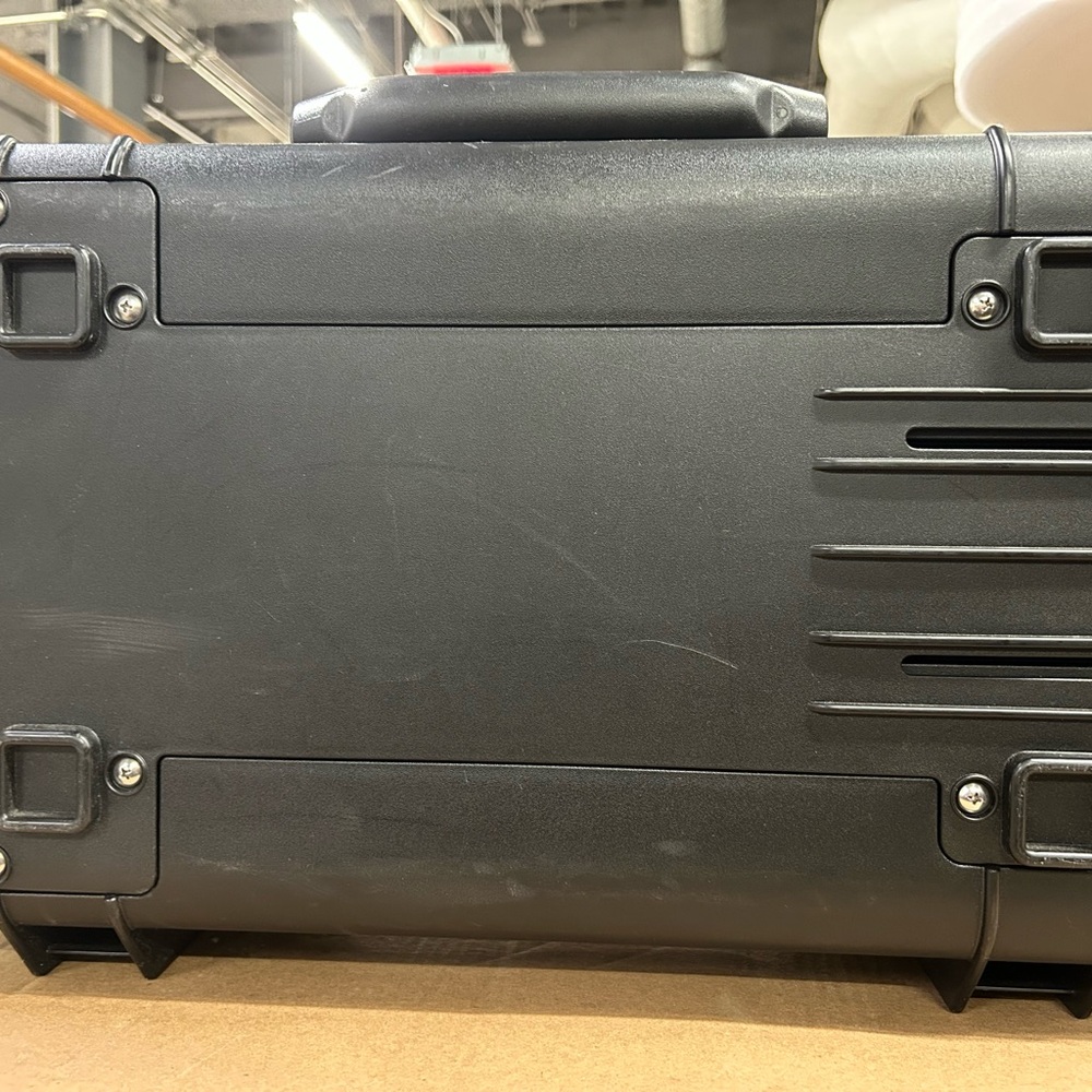 Pelican Air 1535 Rugged Black Camera Case - Picture 5 of 14
